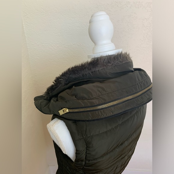 H&M Puffer Vest - Picture 8 of 8